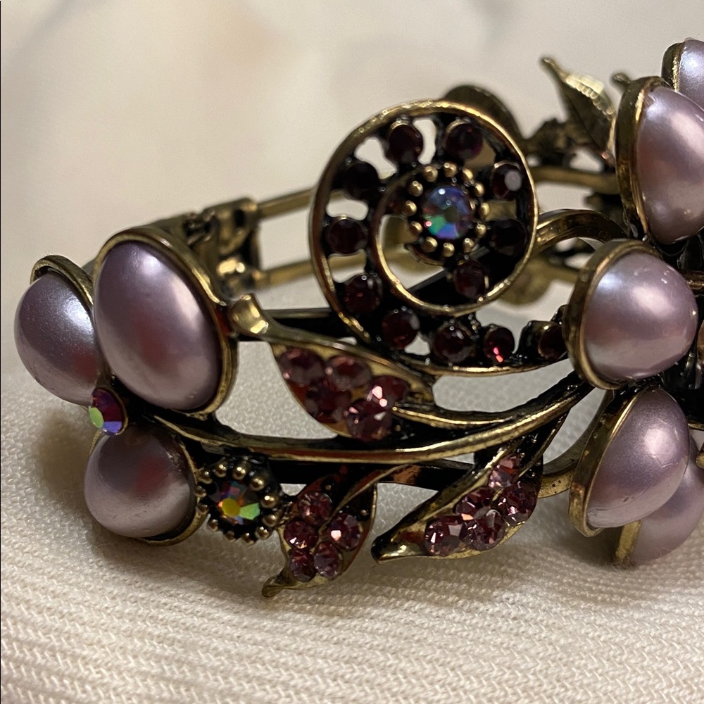 Vintage Amethyst and Goldtone Cuff Bracelet Hinged - Picture 5 of 6